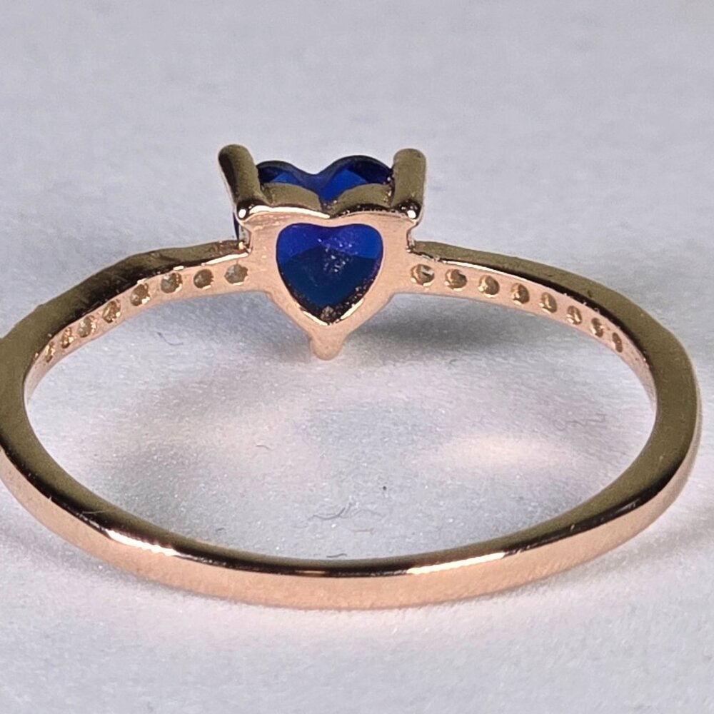 Heart-Shaped Blue Stone & Rhinestone Accent Rose Golden Ring Size 8 (NWOT) - Picture 4 of 6